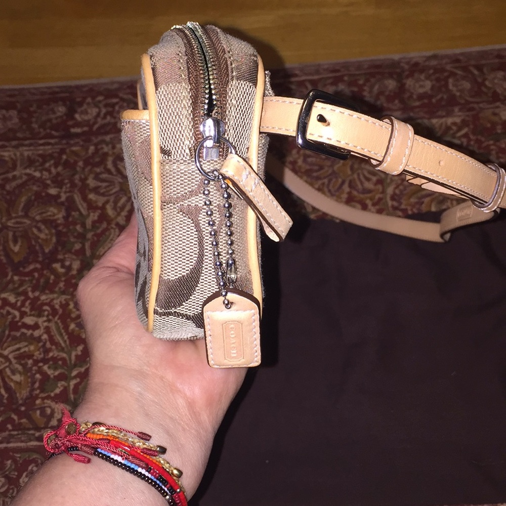 Coach Fanny Pac - Picture 6 of 10